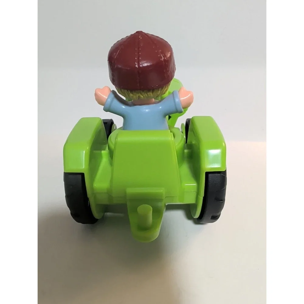Fisher-Price Little People‎ Helpful Harvester Green Tractor With Farmer figure